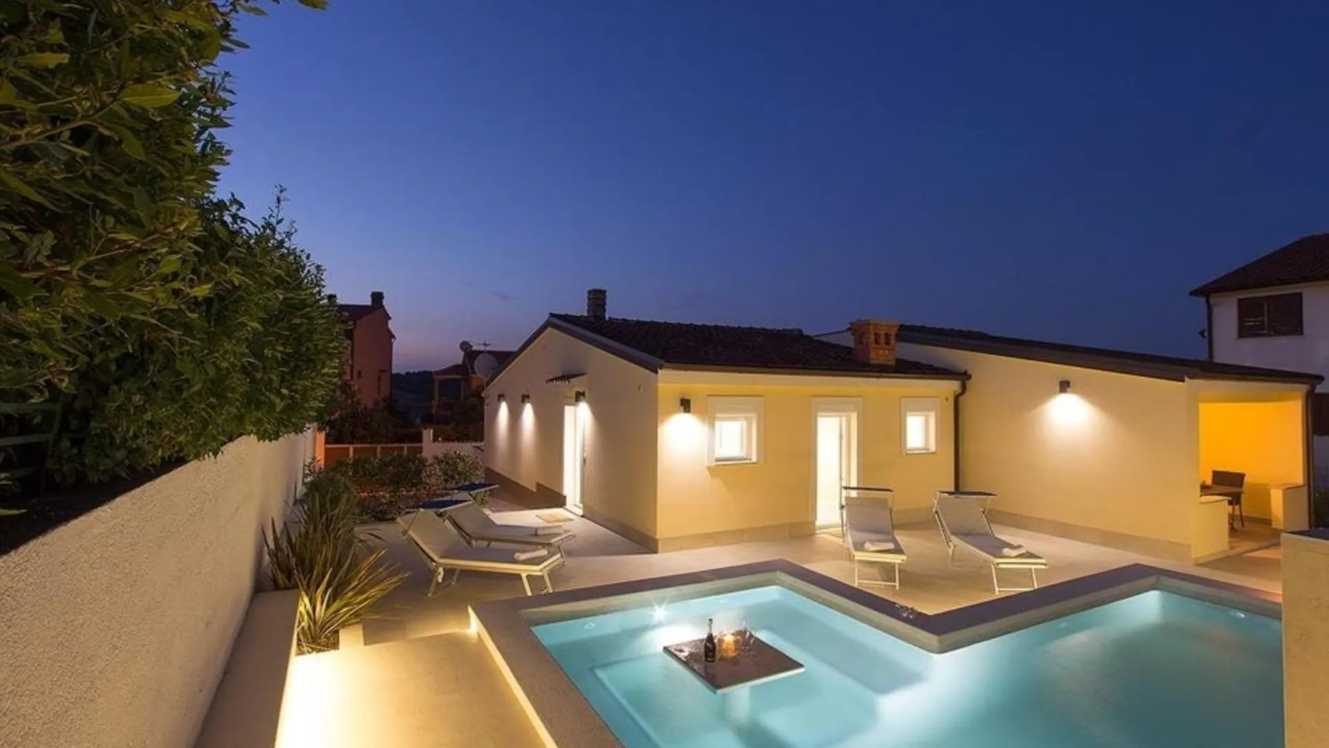 Ferienhaus Mit Privatpool Fuer 7 Personen Ca 110 Qm In Banjole, Istrien Istrische Riviera 0*, Banjole Croatia