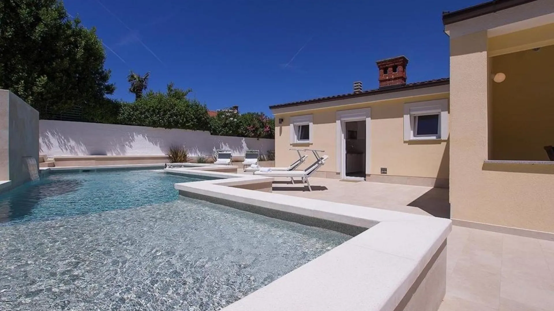 Ferienhaus Mit Privatpool Fuer 7 Personen Ca 110 Qm In Banjole, Istrien Istrische Riviera Croatia