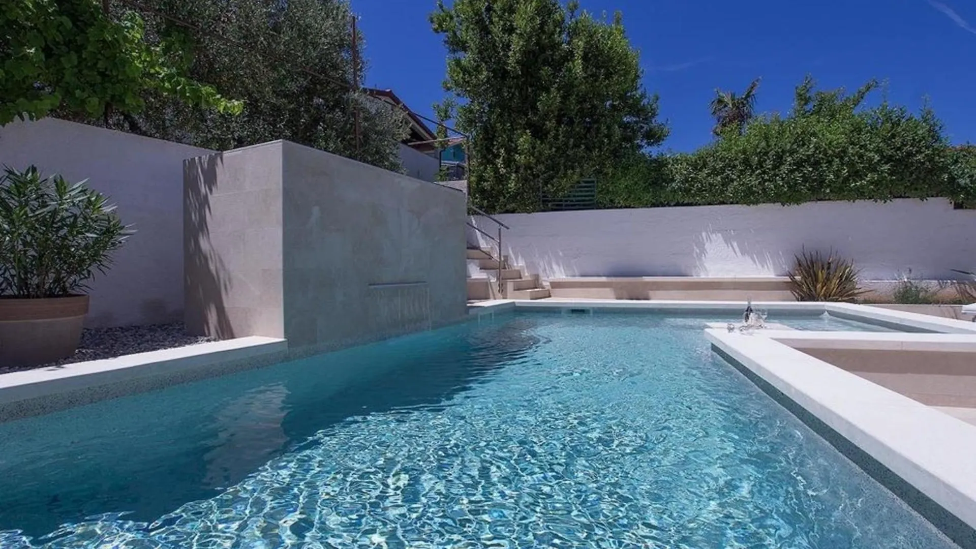 Ferienhaus Mit Privatpool Fuer 7 Personen Ca 110 Qm In Banjole, Istrien Istrische Riviera 0*, Banjole